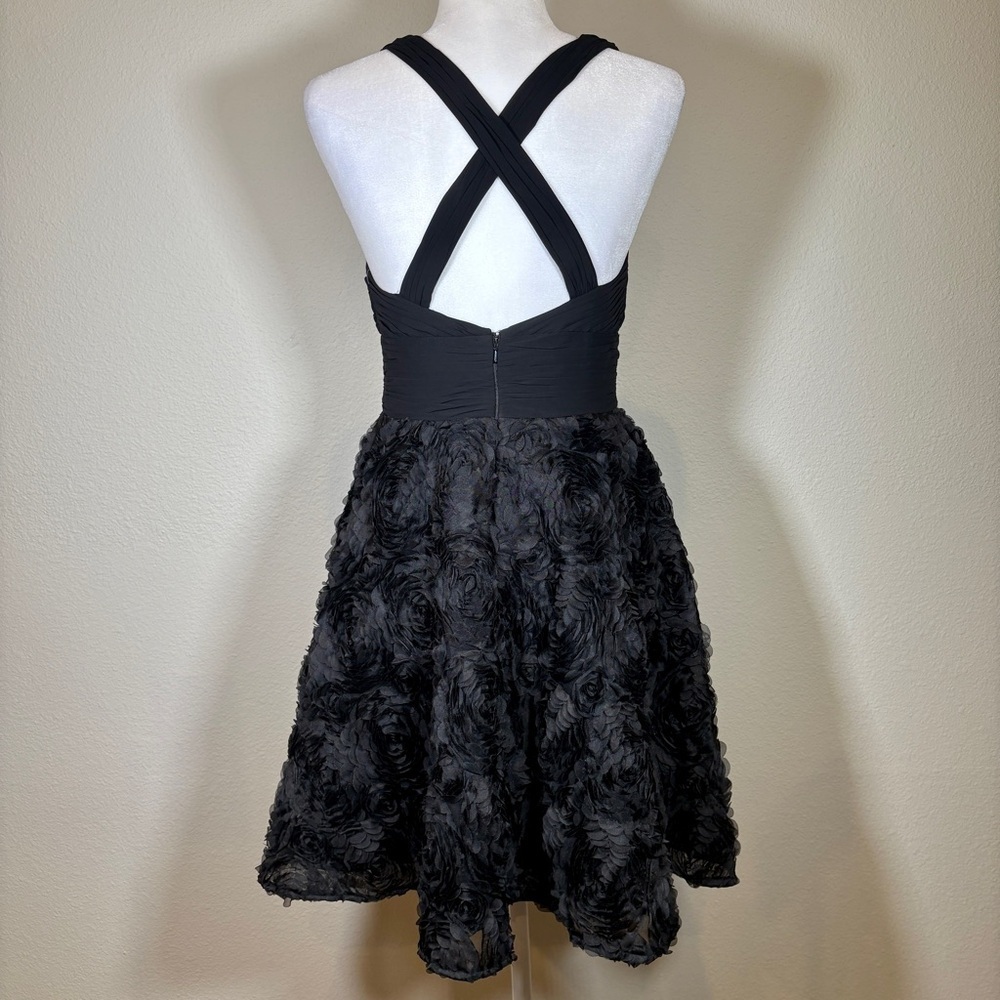 NWT Aidan Mattox Chic Black Floral Textured Mini Dress Size 6 - Picture 3 of 11